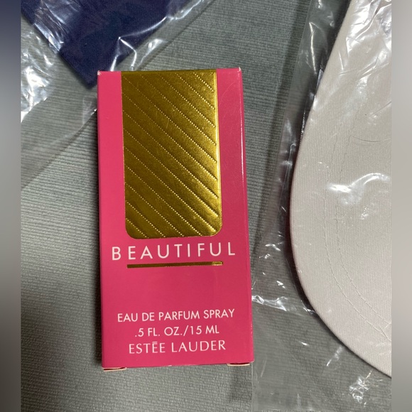 Estée Lauder NWT tote with full size products lipstick, self tanning spray,more - Picture 13 of 17